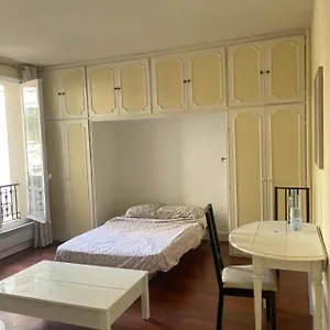  Appartement Charmant Vaugirard
