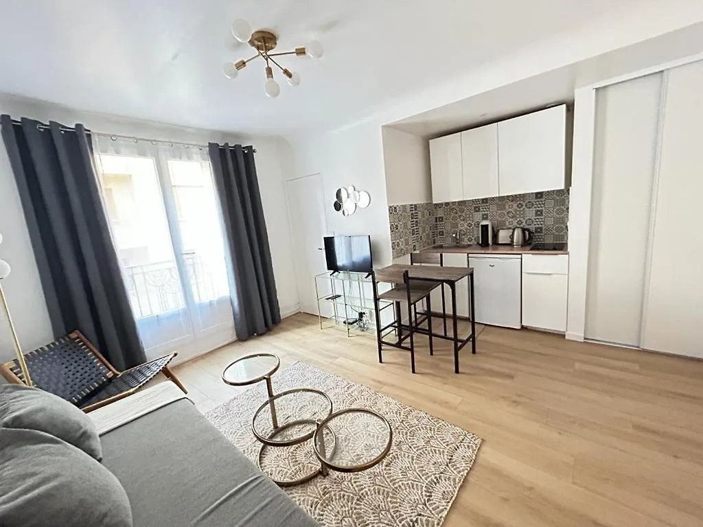Paris Cosy Studio Near Beaugrenelle And Eiffel Tower Apartment