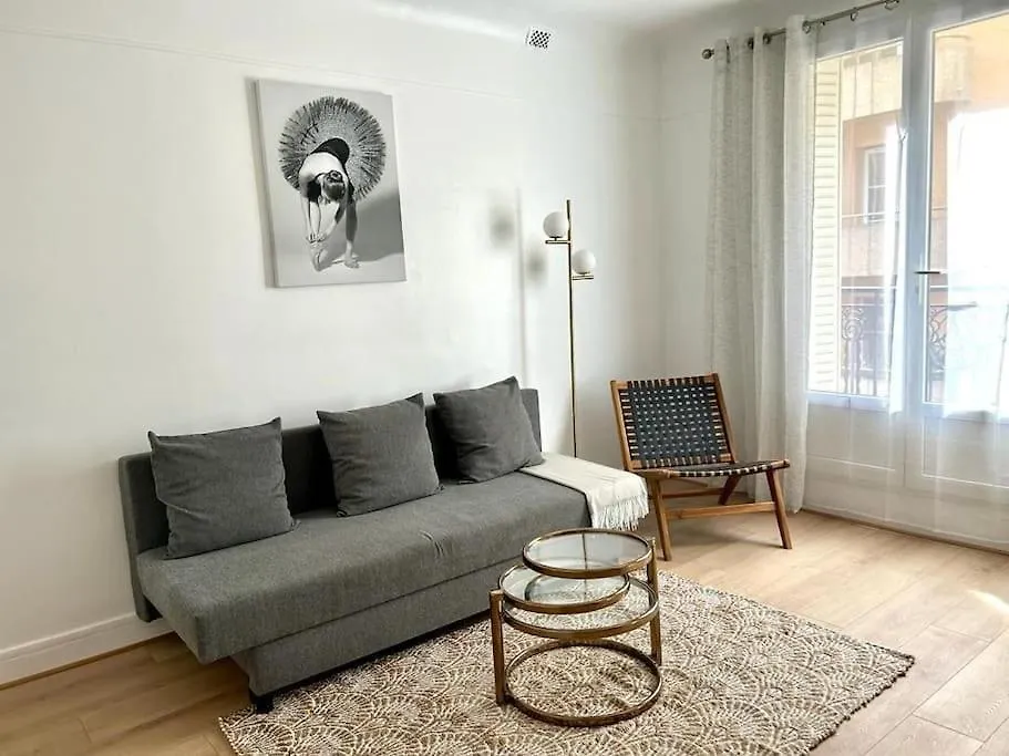 Paris Cosy Studio Near Beaugrenelle And Eiffel Tower Apartment