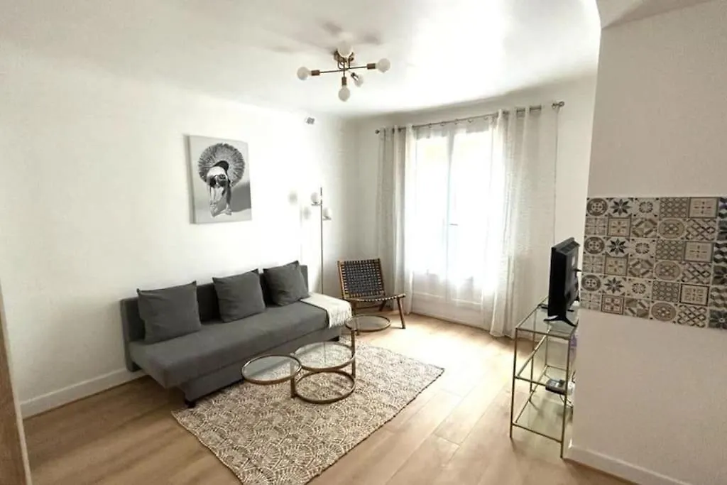 Paris Cosy Studio Near Beaugrenelle And Eiffel Tower Apartment
