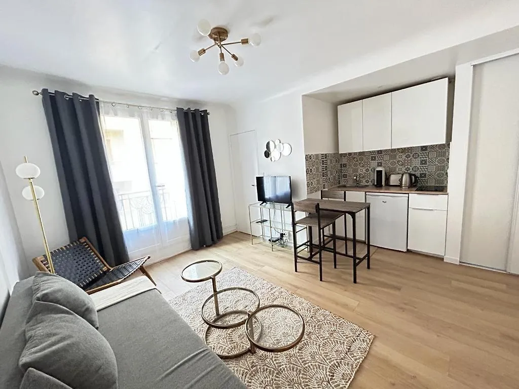 Appartamento Paris Cosy Studio Near Beaugrenelle And Eiffel Tower 0*,  Francia
