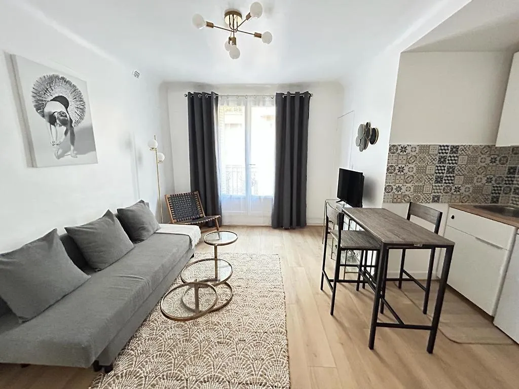 Paris Cosy Studio Near Beaugrenelle And Eiffel Tower Apartment